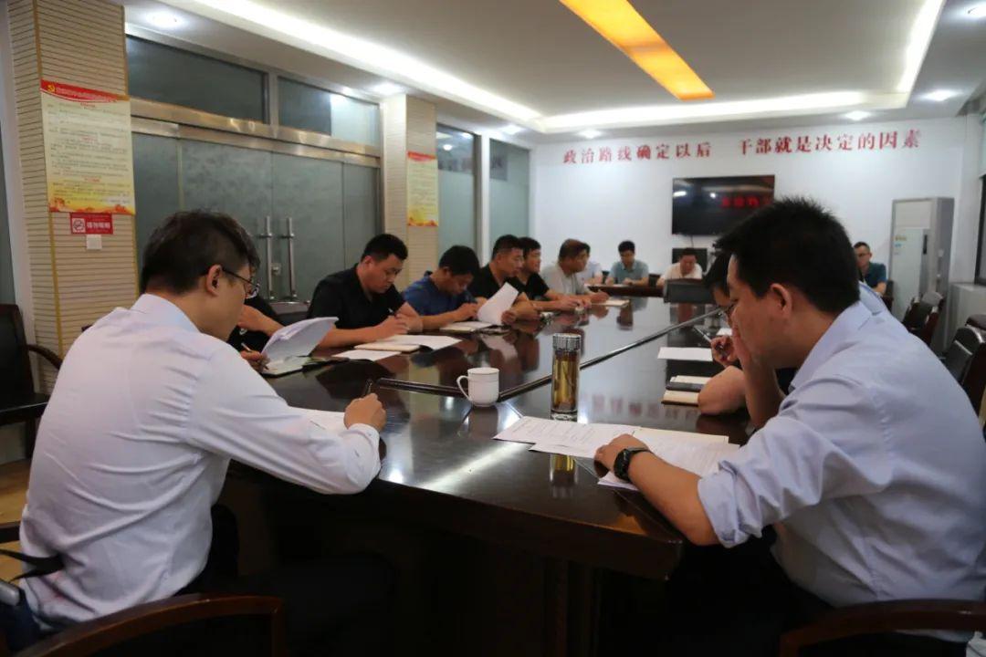 佳人吼码有新招蓝色天空白云飘指什么动物精选解析、解释与落实、统计解答解释落实